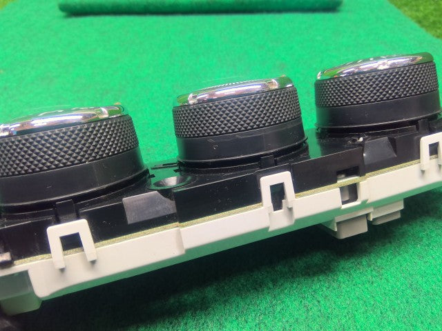 【中古】デリカＤ5 LDA-CV1W ＡＣ エアコン