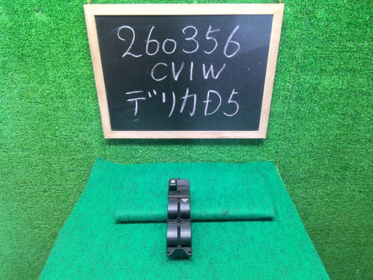 【中古】デリカＤ5 LDA-CV1W パワーウインドウスイッチ 8608A227