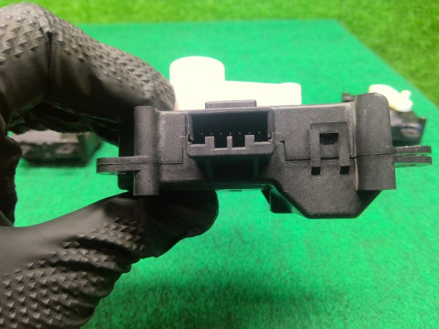 【中古】Ｎ－ＷＧＮ DBA-JH1 サーボモーター 3点セット