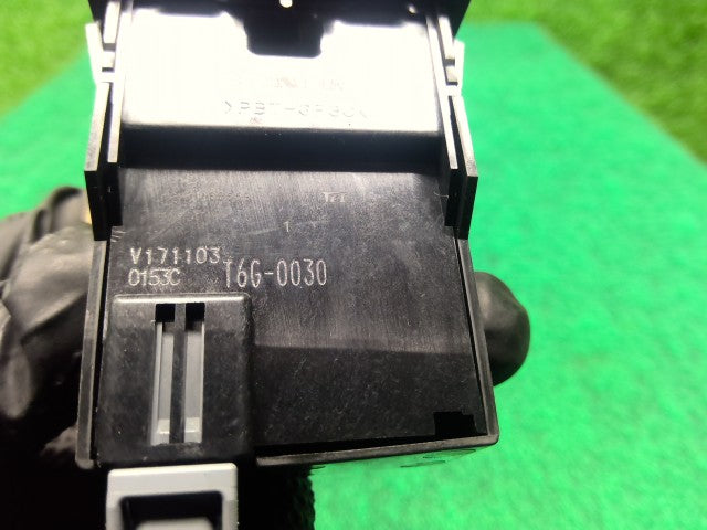 【中古】Ｎ－ＷＧＮ DBA-JH1 ＵＳＢポート