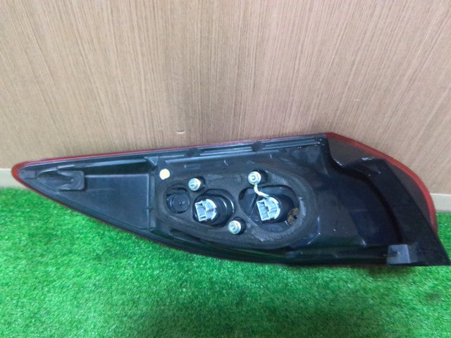 【中古】ＣＸ－５ LDA-KE2AW 右 テールランプ