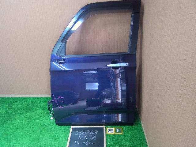 【中古】ルーミー 5BA-M900A 左フロントドア 助手席ドア