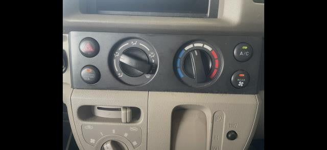 【中古】エブリィ EBD-DA64V ＡＣ エアコンスイッチパネル