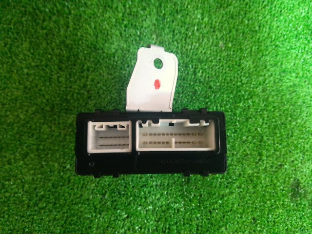【中古】エブリィ EBD-DA64V キーレスリモコン スマートキー