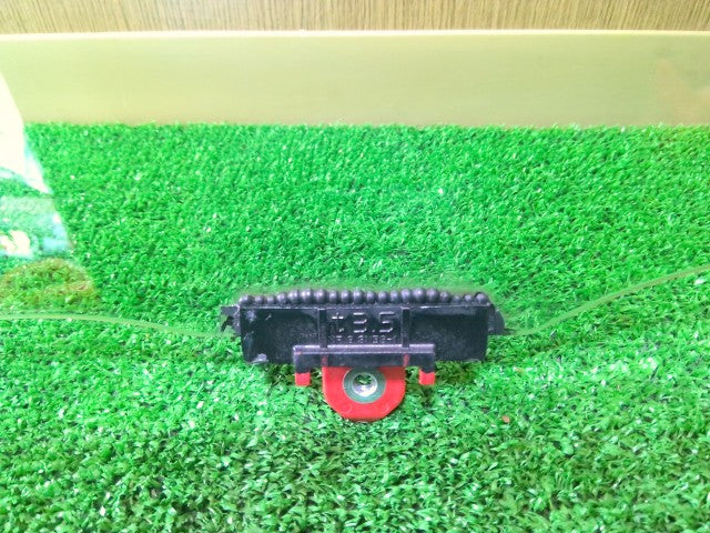 【中古】アクア DAA-NHP10 右フロントドアガラス 運転席ドアガラス