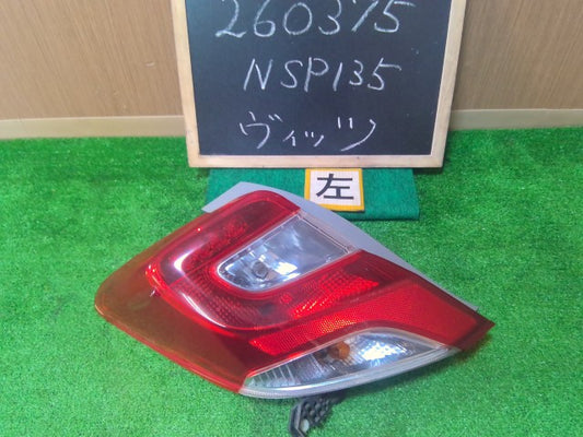【中古】ヴィッツ DBA-NSP135 左 テールランプ