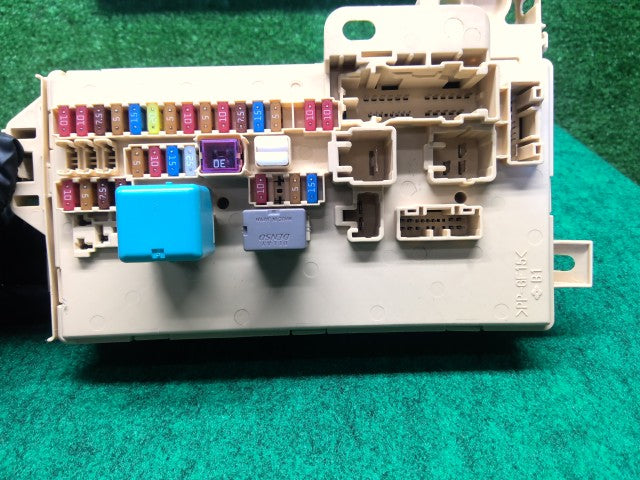 【中古】ミライース DBA-LA300S ヒューズボックス 82600-B2370