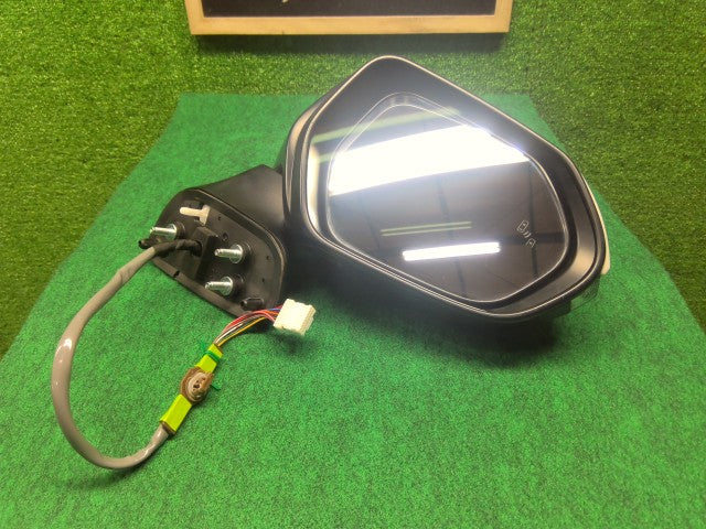 アクア 右サイドミラー 6AA-MXPK16 87910-52G21