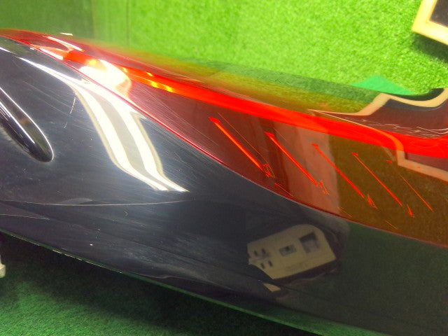 アクア 右テールランプ 6AA-MXPK16 81551-52F40