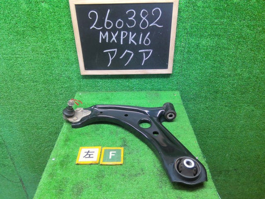 アクア 左Ｆロアアーム 6AA-MXPK16 48069-K9000