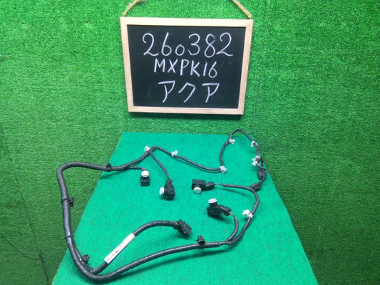 アクア ソナー 6AA-MXPK16 89341-K0060-A4