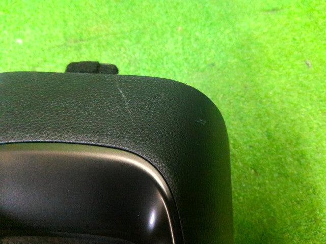 アクア コンソールボックス 6AA-MXPK16 58804-52070-C3