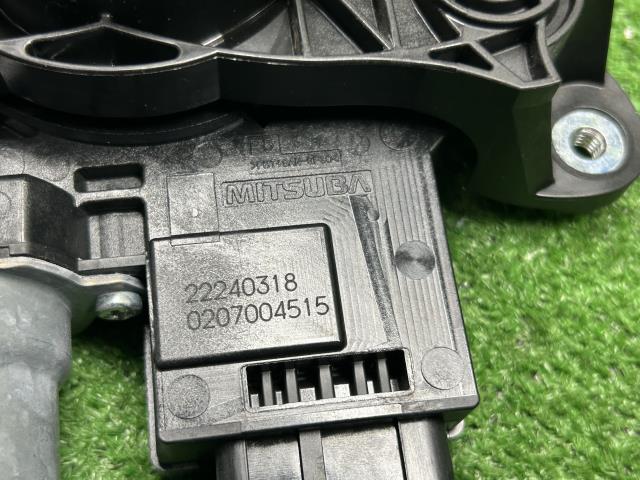 【中古】セレナ 6AA-GFC28 左リアドアレギュレータ・モーター 82721-7DA0A