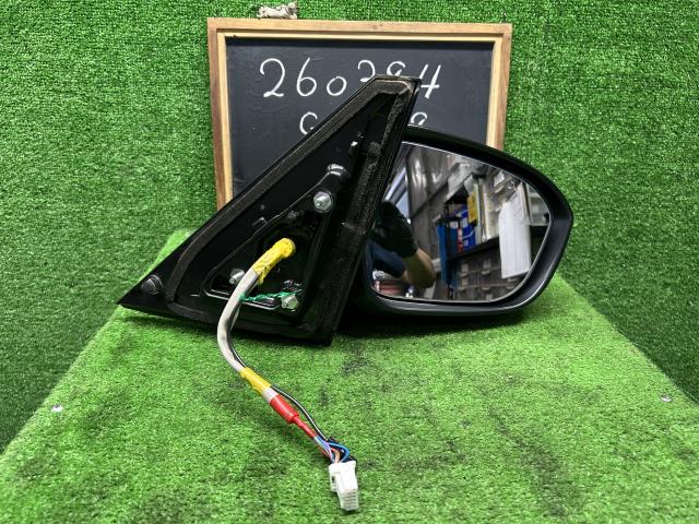 【中古】セレナ 6AA-GFC28 右サイドミラー 96301-7DA0C
