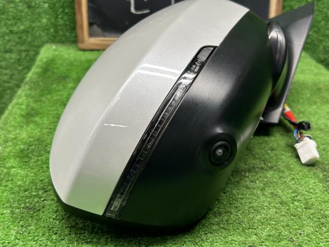 【中古】セレナ 6AA-GFC28 右サイドミラー 96301-7DA0C