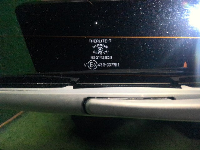 【中古】セレナ 6AA-GFC28 バックドア 上側