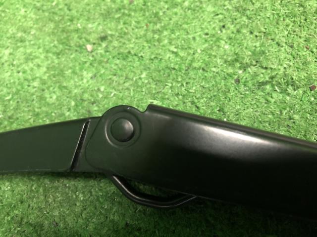 【中古】セレナ 6AA-GFC28 フロントワイパーアーム 28881-7DA0A