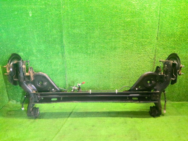【中古】セレナ 6AA-GFC28 リア アクスル