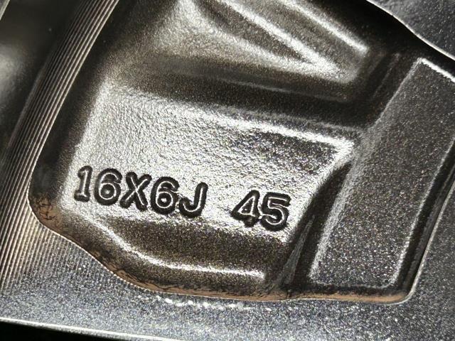 【中古】No1 セレナ 6AA-GFC28 16インチ