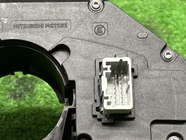 【中古】セレナ 6AA-GFC28 ディマースイッチ 25560-7DA1C