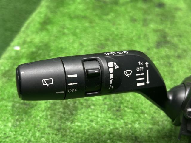 【中古】セレナ 6AA-GFC28 ディマースイッチ 25560-7DA1C