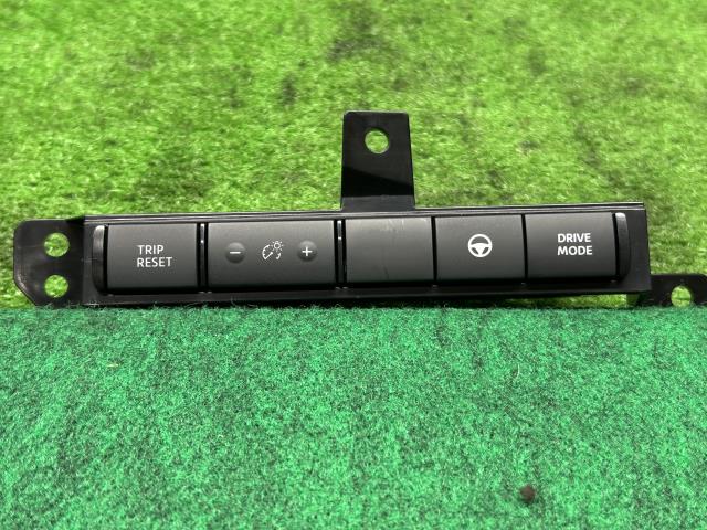 【中古】セレナ 6AA-GFC28 運転席側 スイッチセット