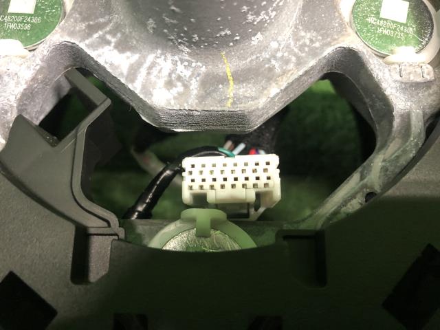【中古】セレナ 6AA-GFC28 ステアリングホイール 48430-7DD6B