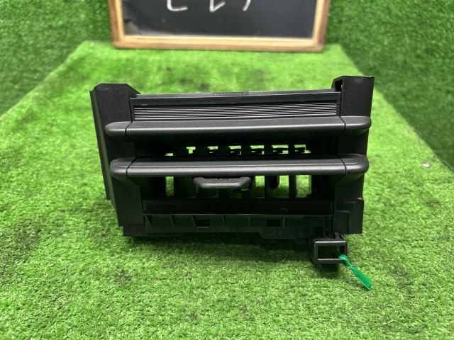 【中古】セレナ 6AA-GFC28 フロント 右