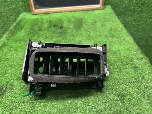【中古】セレナ 6AA-GFC28 フロント 右