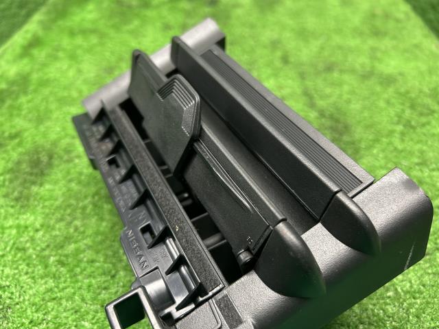 【中古】セレナ 6AA-GFC28 フロント 右