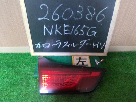 【中古】カローラフィールダー DAA-NKE165G 左 テールランプ
