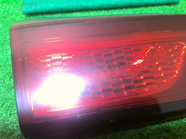 【中古】カローラフィールダー DAA-NKE165G 左 テールランプ