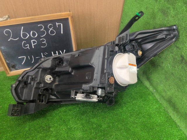【中古】フリード DAA-GP3 右 ヘッドランプ