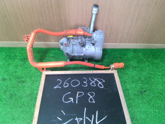 【中古】シャトル DAA-GP8 ＡＣ エアコン