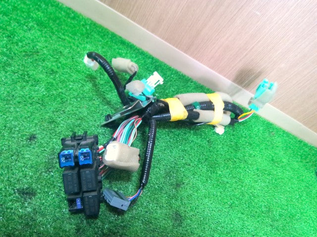 【中古】シャトル DAA-GP8 リモコン エンジンスターター