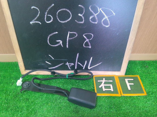 【中古】シャトル DAA-GP8 ドライバー 運転席用