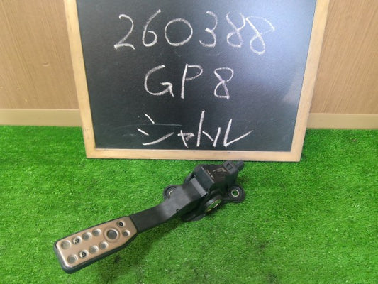 【中古】シャトル DAA-GP8 アクセル ペダル