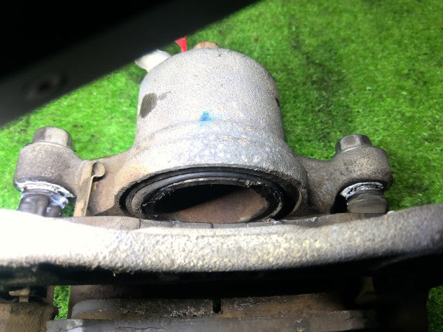 ムーヴ 左Ｆキャリパー DBA-LA100S 47730-B2012