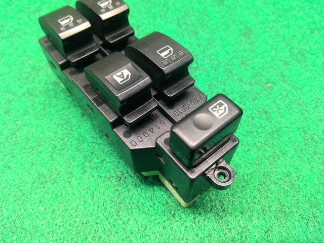 【中古】ムーヴ LA-L160S パワーウインドウスイッチ 84820-B2010