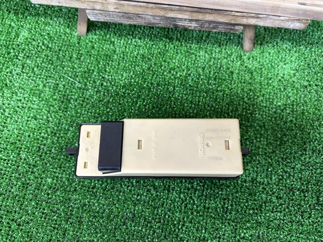 【中古】ワゴンＲ UA-MC22S パワーウインドウスイッチ 37990-84F20-P4Z
