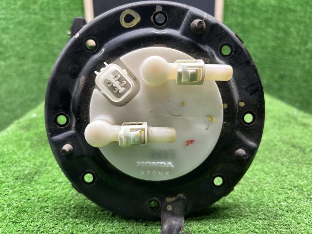 【中古】バモス GF-HM2 フューエルポンプ 17040-S2R-000