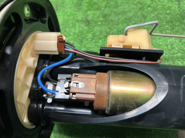 【中古】バモス GF-HM2 フューエルポンプ 17040-S2R-000
