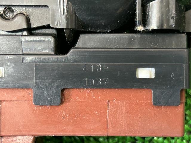 【中古】プレオ TA-RA1 パワーウインドウスイッチ 83071KE030