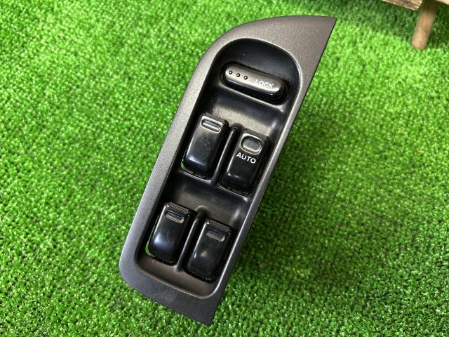 【中古】プレオ TA-RA1 パワーウインドウスイッチ 83071KE030