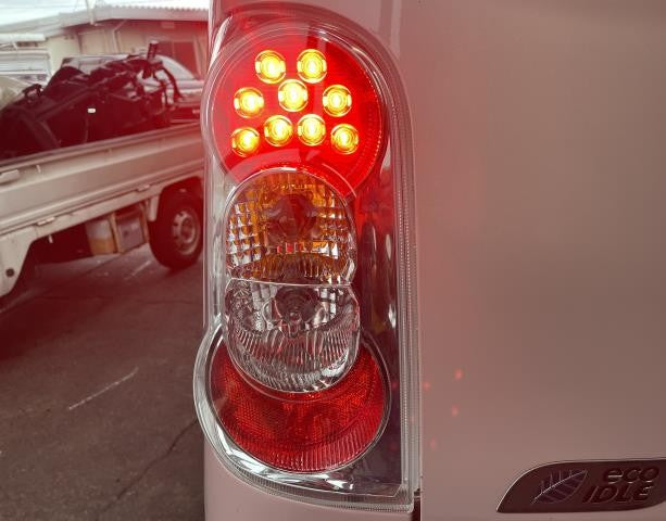 ミラココア 左テールランプ DBA-L685S 81560-B2480