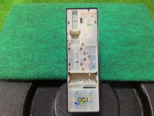 【中古】デイズルークス DBA-B21A パワーウインドウスイッチ マスタースイッチ