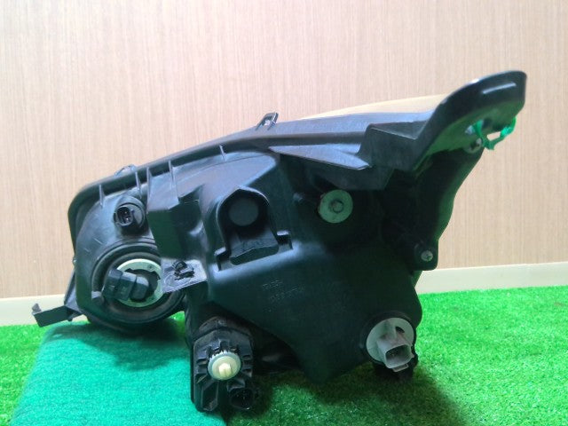 【中古】ムーヴ DBA-LA100S 右ヘッドランプ 右ヘッドライト