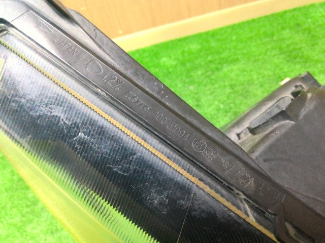 【中古】ムーヴ DBA-LA100S 右ヘッドランプ 右ヘッドライト