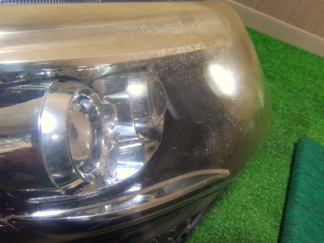 【中古】ムーヴ DBA-LA100S 右ヘッドランプ 右ヘッドライト