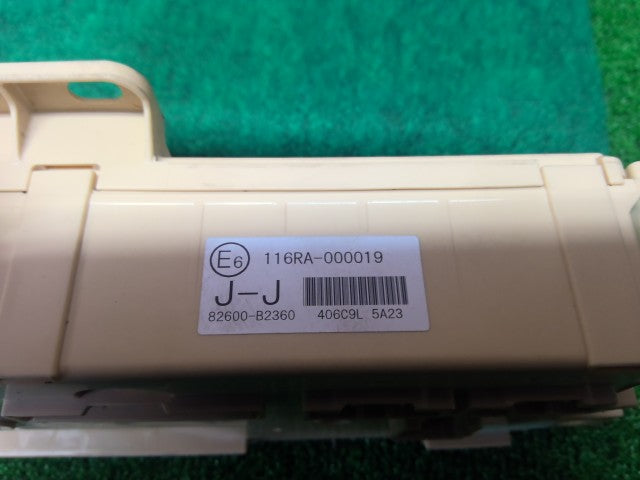 【中古】タント DBA-LA610S ヒューズボックス 室内用